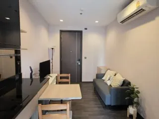 For rent 1 bed condo in Huai Khwang, Bangkok