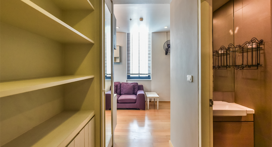 For sale 1 bed condo in Phaya Thai, Bangkok