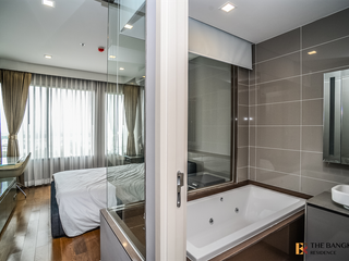 For rent 2 bedrooms condo in Ratchathewi, Bangkok