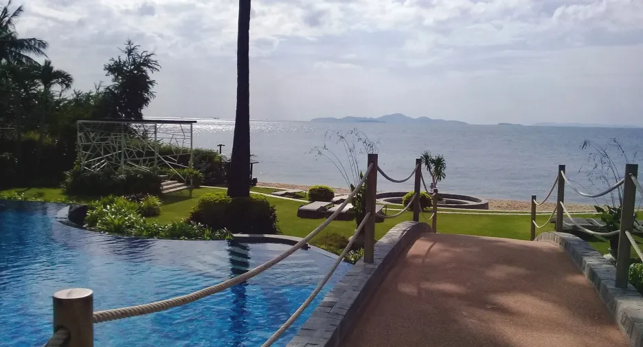 For sale 1 bed condo in Bang Lamung, Chonburi