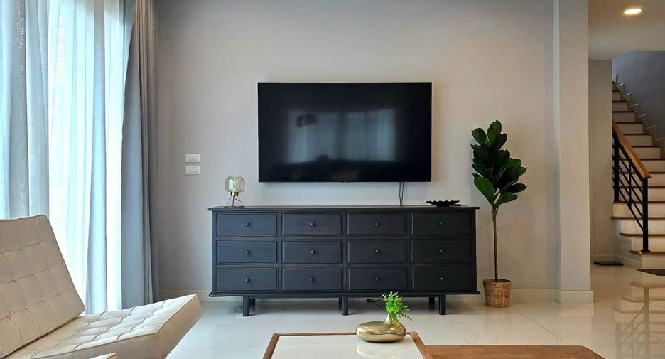 For sale 4 bedrooms house in Bang Phli, Samut Prakan