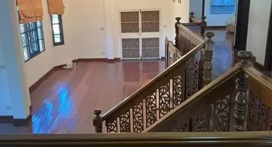 Casa en venta de 5 habitaciones en Mueang Chiang Mai, Chiang Mai