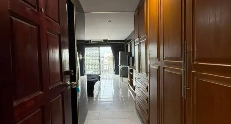 Wohnung zum Kauf mit Studio in Bang Lamung, Chonburi