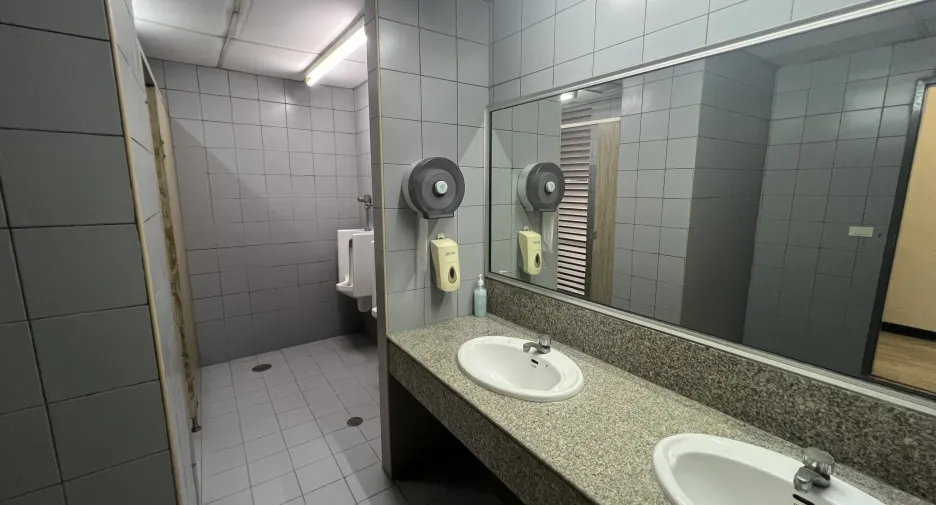 For rent office in Khlong Toei, Bangkok