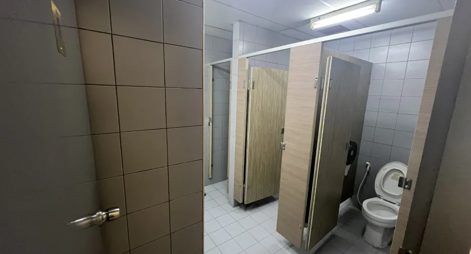 For rent office in Khlong Toei, Bangkok
