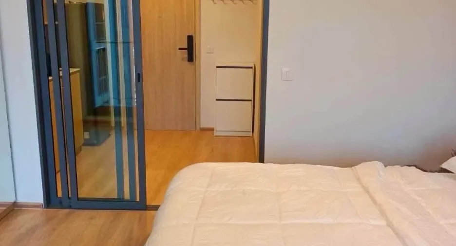For rent studio condo in Khlong Toei, Bangkok