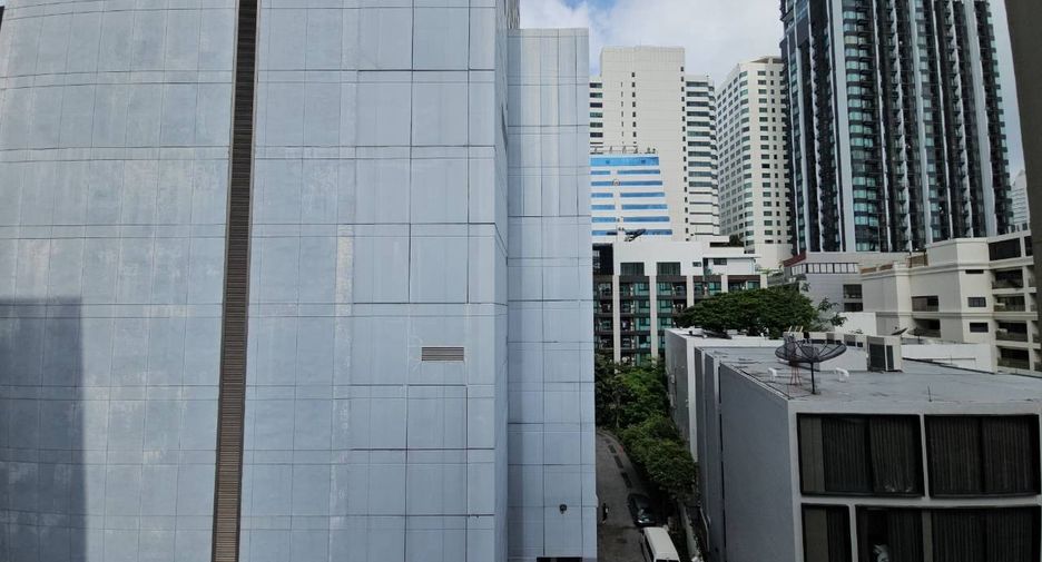 ให้เช่า 2 ห้องนอน คอนโด ใน คลองเตย, กรุงเทพฯ