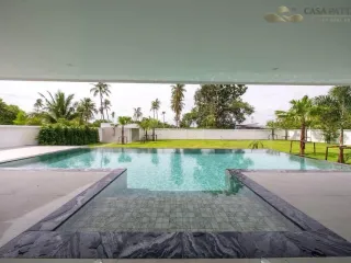 For sale 5 bedrooms villa in Bang Lamung, Chonburi