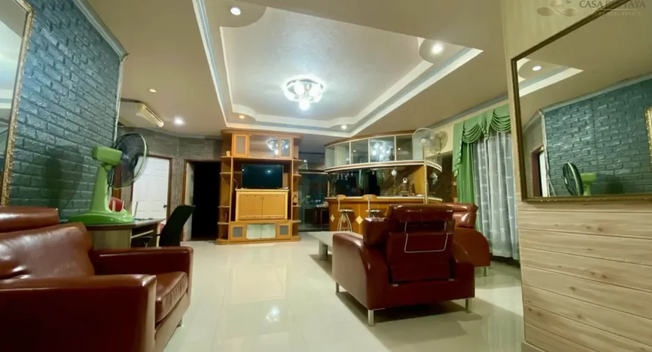 For sale 4 bedrooms house in Bang Lamung, Chonburi