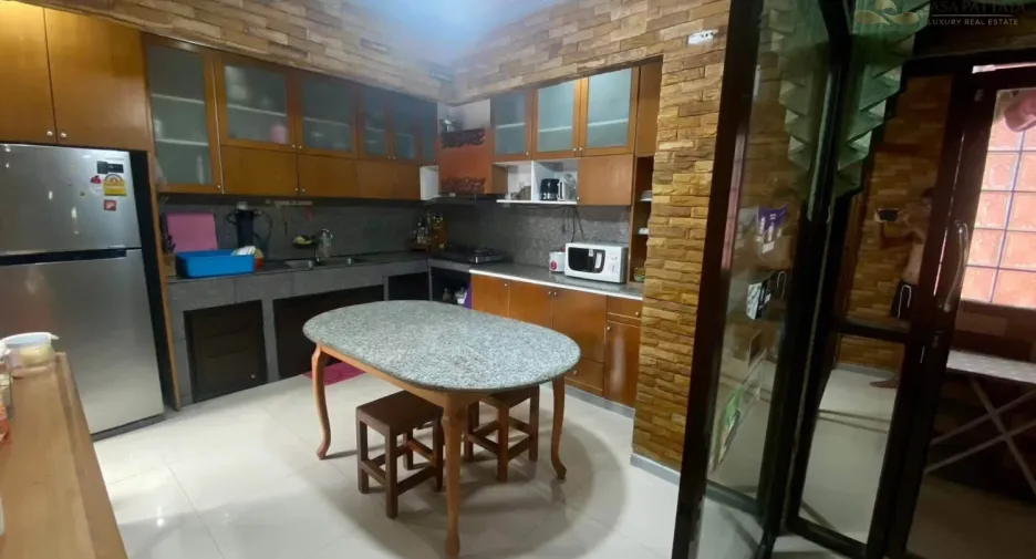 For sale 4 bedrooms house in Bang Lamung, Chonburi