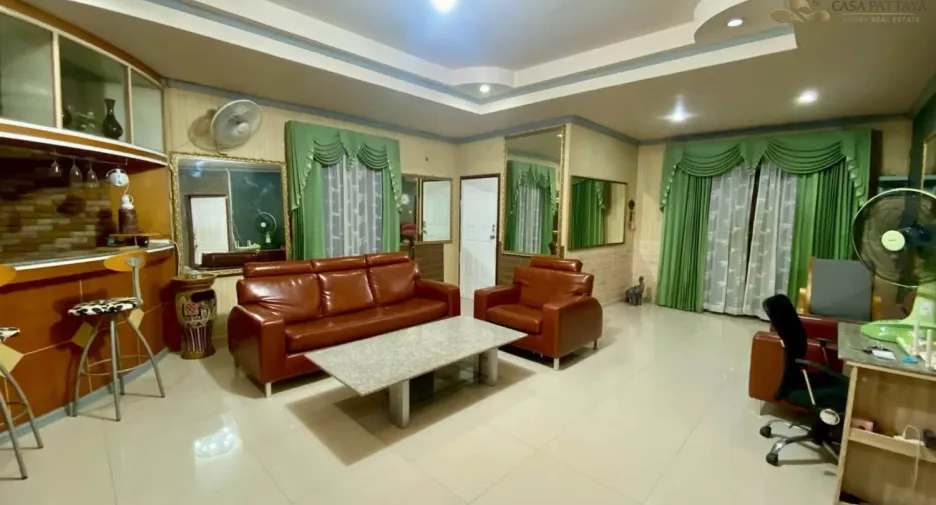 For sale 4 bedrooms house in Bang Lamung, Chonburi