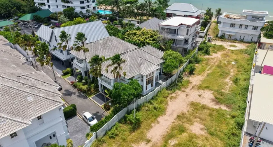 For sale 3 bedrooms house in Na Jomtien, Pattaya