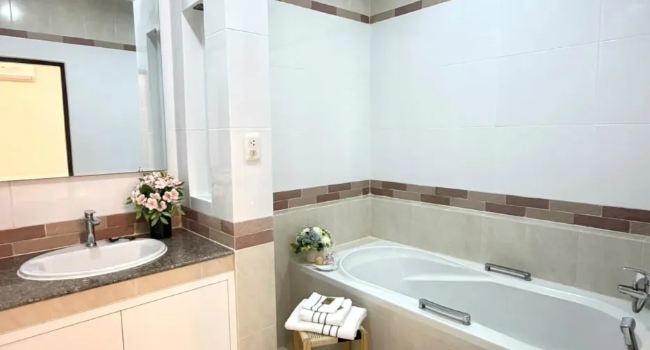 Casa en venta de 2 habitaciones en Bang Lamung, Chonburi