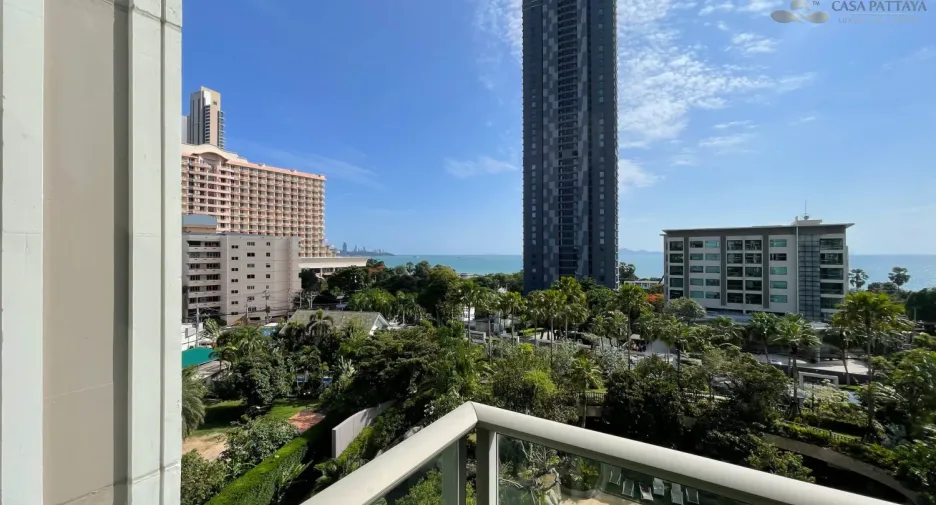 For sale 1 bed condo in Bang Lamung, Chonburi
