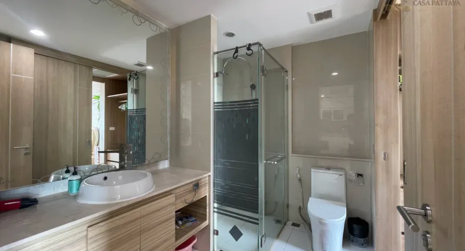 For sale 1 bed condo in Bang Lamung, Chonburi
