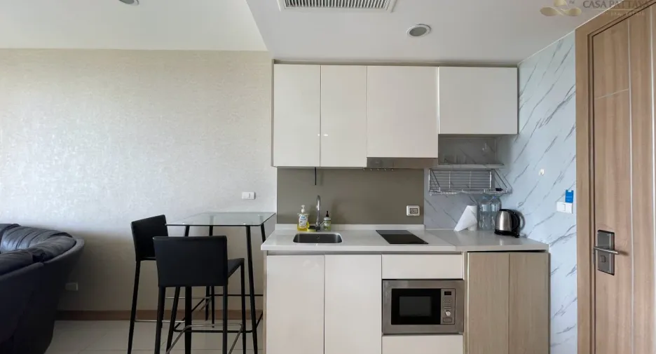 For sale 1 bed condo in Bang Lamung, Chonburi