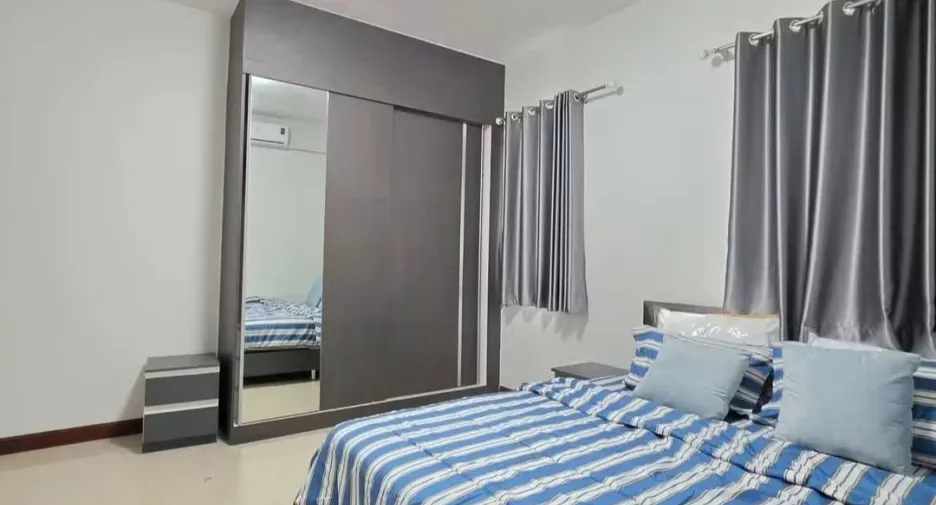 For rent 4 bedrooms villa in Bang Lamung, Chonburi