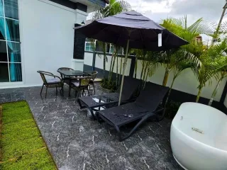 For rent 4 bedrooms villa in Bang Lamung, Chonburi
