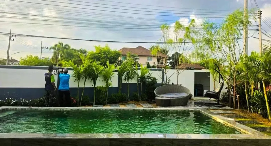 For rent 4 bedrooms villa in Bang Lamung, Chonburi