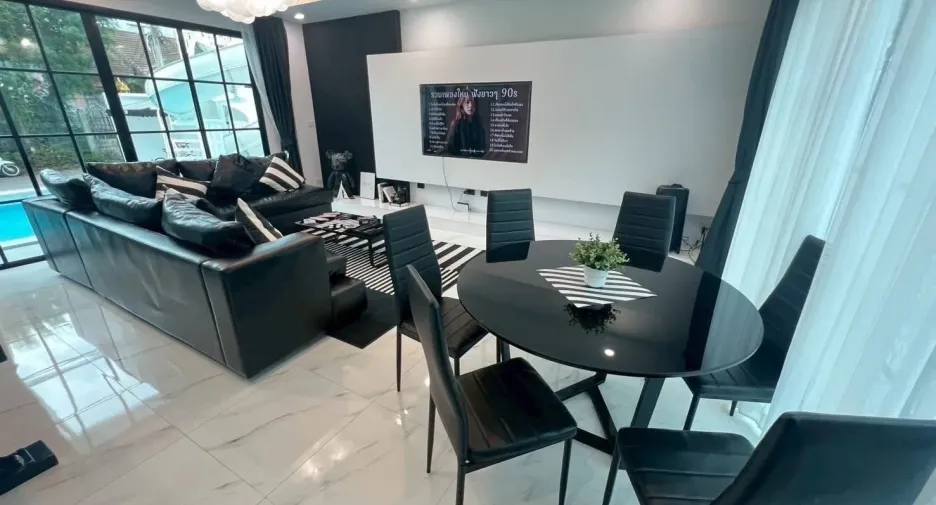 For sale 5 bedrooms villa in Na Jomtien, Pattaya