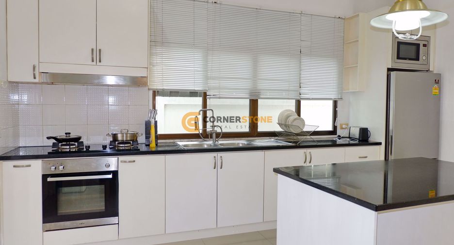 For rent and for sale 4 bedrooms house in Bang Lamung, Chonburi