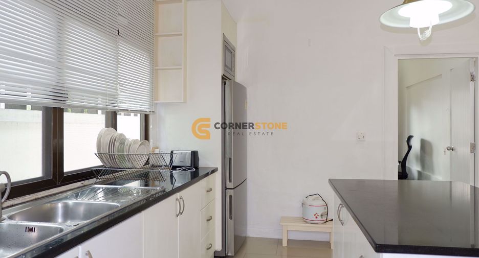 For rent and for sale 4 bedrooms house in Bang Lamung, Chonburi