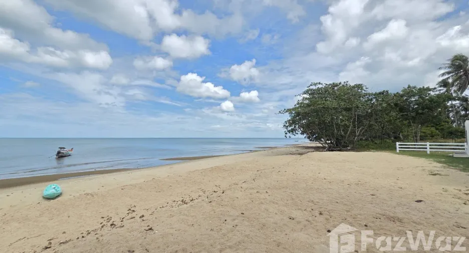 Haus zum Kauf mit 3 Zimmer in Lamae, Chumphon