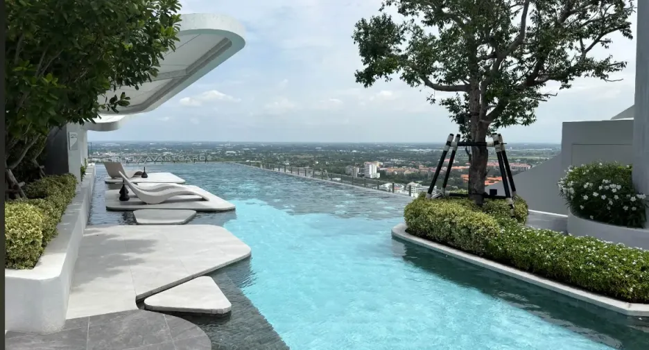 For rent 1 bed condo in Khlong Luang, Pathum Thani
