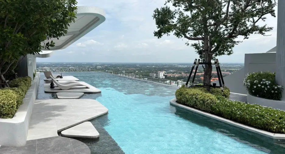 For rent 1 bed condo in Khlong Luang, Pathum Thani