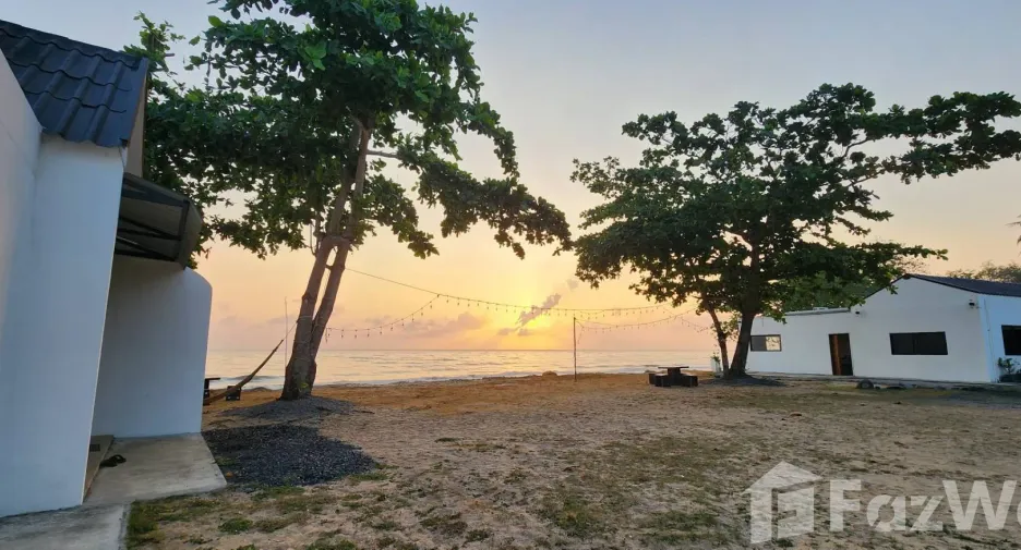 Haus zum Kauf mit 5 Zimmer in Lamae, Chumphon