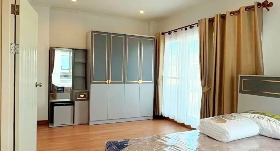 For rent 3 bedrooms house in Mueang Chiang Rai, Chiang Rai