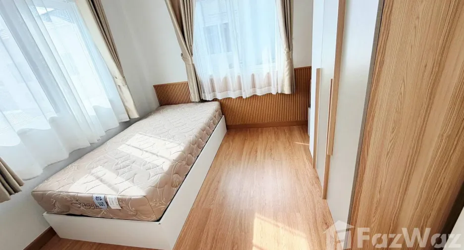 For rent 3 bedrooms house in Mueang Chiang Rai, Chiang Rai