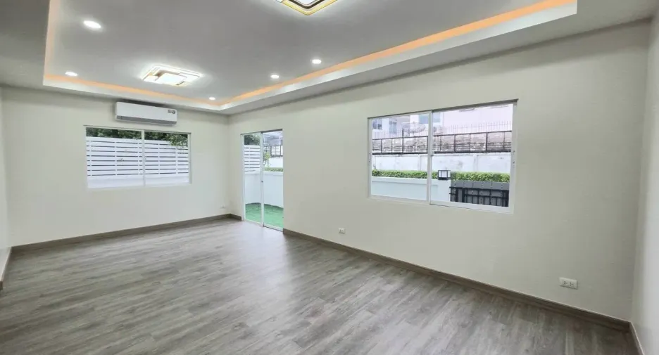 For sale 3 bedrooms house in Bang Yai, Nonthaburi