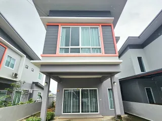 For rent 3 bedrooms house in Mueang Chiang Rai, Chiang Rai