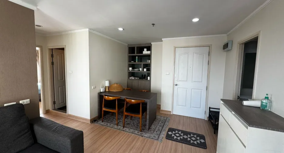 For rent 2 bedrooms condo in Mueang Nonthaburi, Nonthaburi