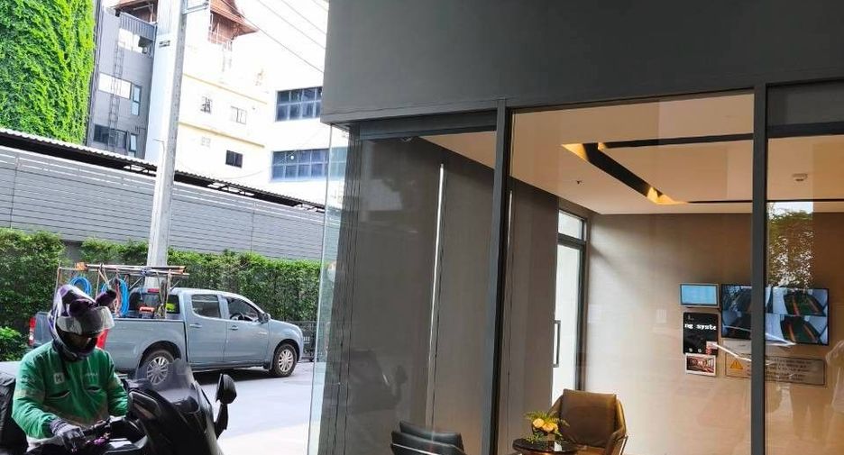For rent 1 bed condo in Watthana, Bangkok