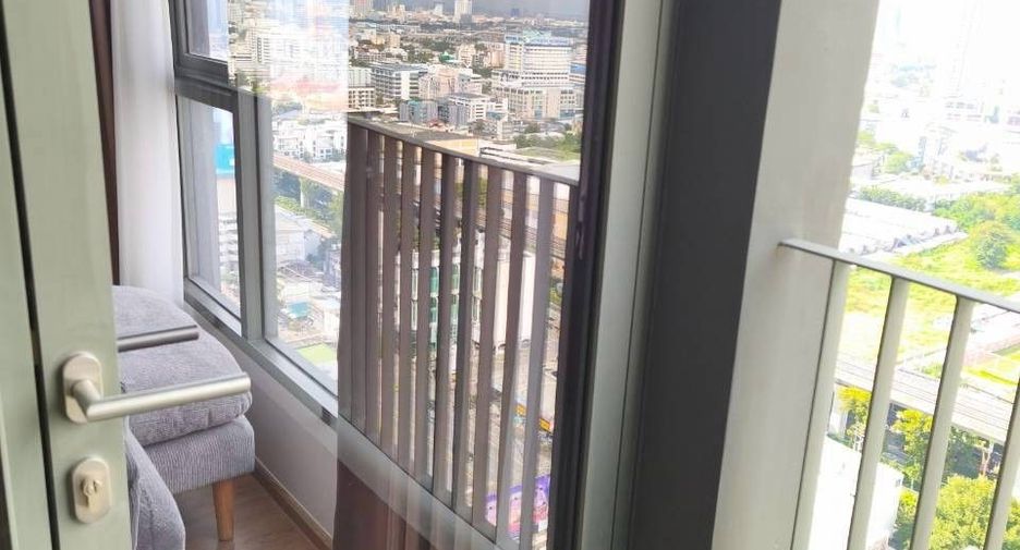For rent 1 bed condo in Watthana, Bangkok