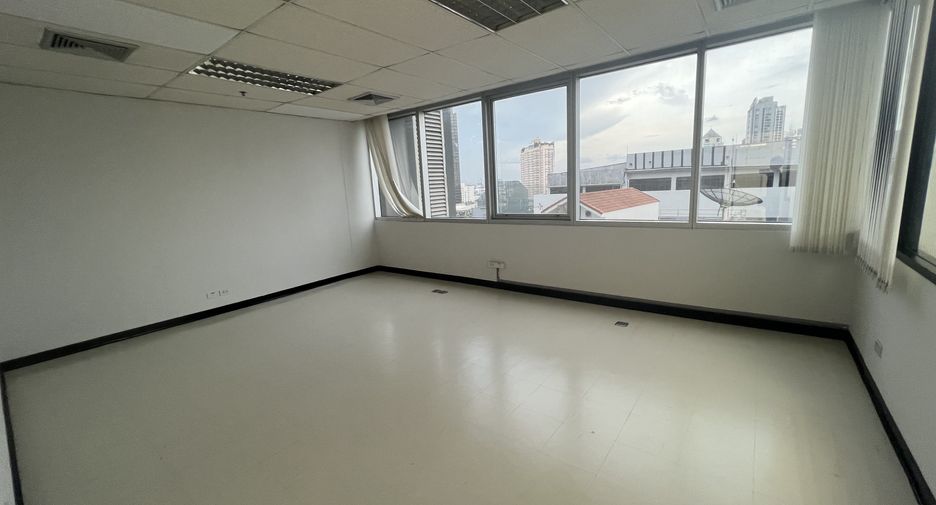 For rent office in Khlong Toei, Bangkok