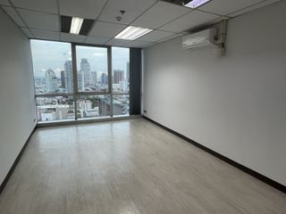 For rent office in Khlong Toei, Bangkok