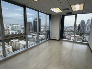 For rent office in Khlong Toei, Bangkok