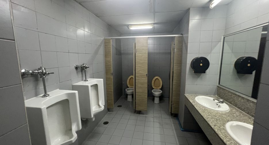 For rent office in Khlong Toei, Bangkok