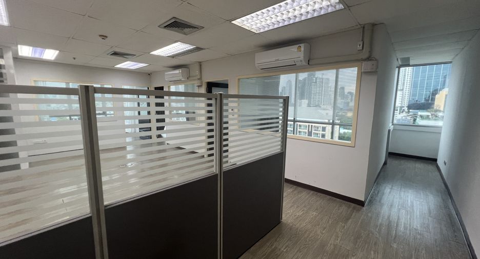 For rent office in Khlong Toei, Bangkok