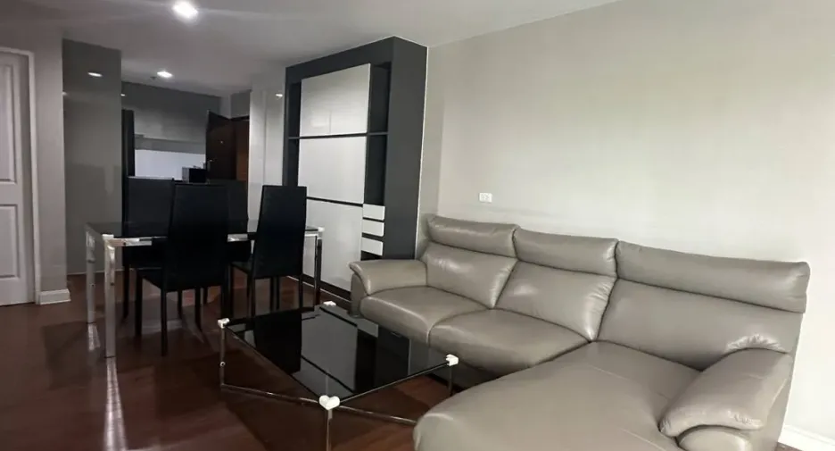 Wohnung zum Kauf und zur Miete mit 2 Zimmer in Huai Khwang, Bangkok