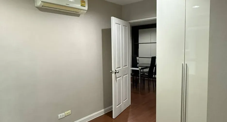 Wohnung zum Kauf und zur Miete mit 2 Zimmer in Huai Khwang, Bangkok