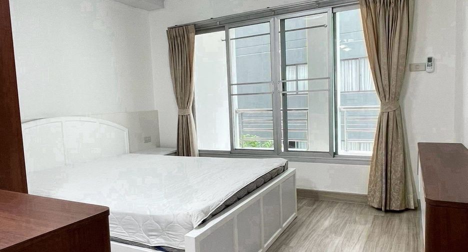 À louer 2 chambres condo à Khlong Toei, Bangkok