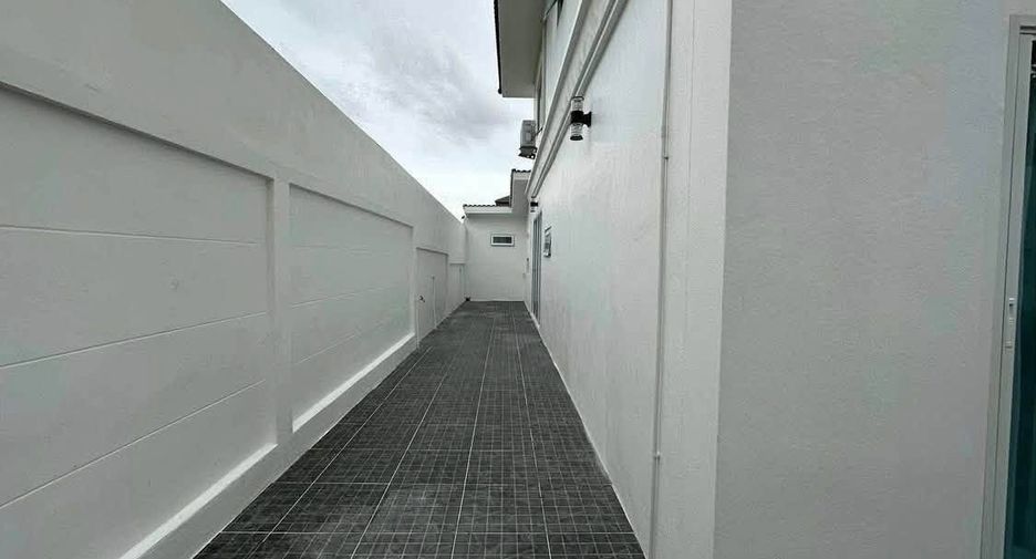 出售 5 卧室 独立屋 在 Bang Lamung, Chon Buri