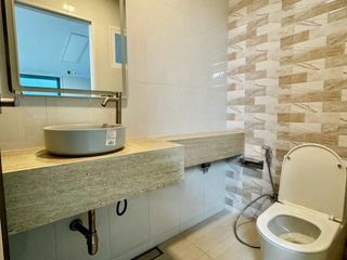 For rent 2 bedrooms townhouse in Bangkok Noi, Bangkok
