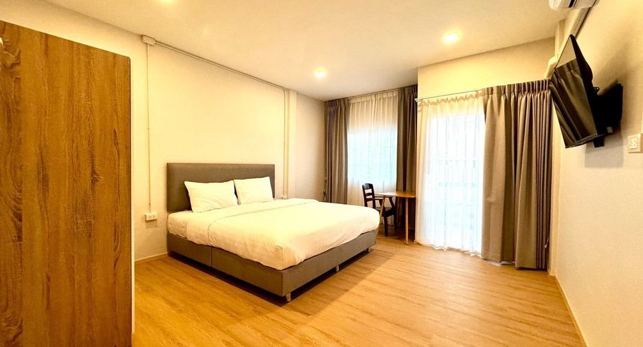 For rent 2 bedrooms townhouse in Bangkok Noi, Bangkok