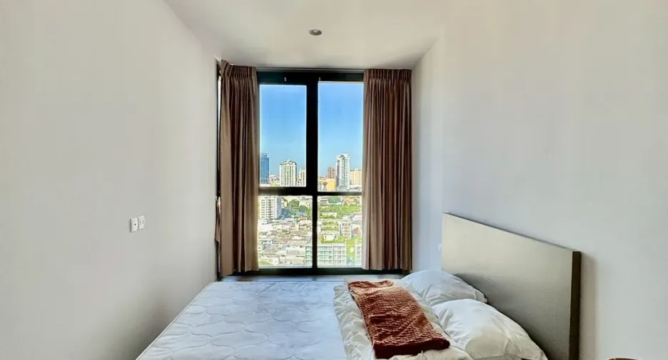 For rent 1 bed condo in Khlong Toei, Bangkok
