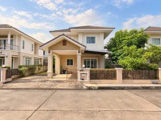 For rent 3 bedrooms house in San Sai, Chiang Mai